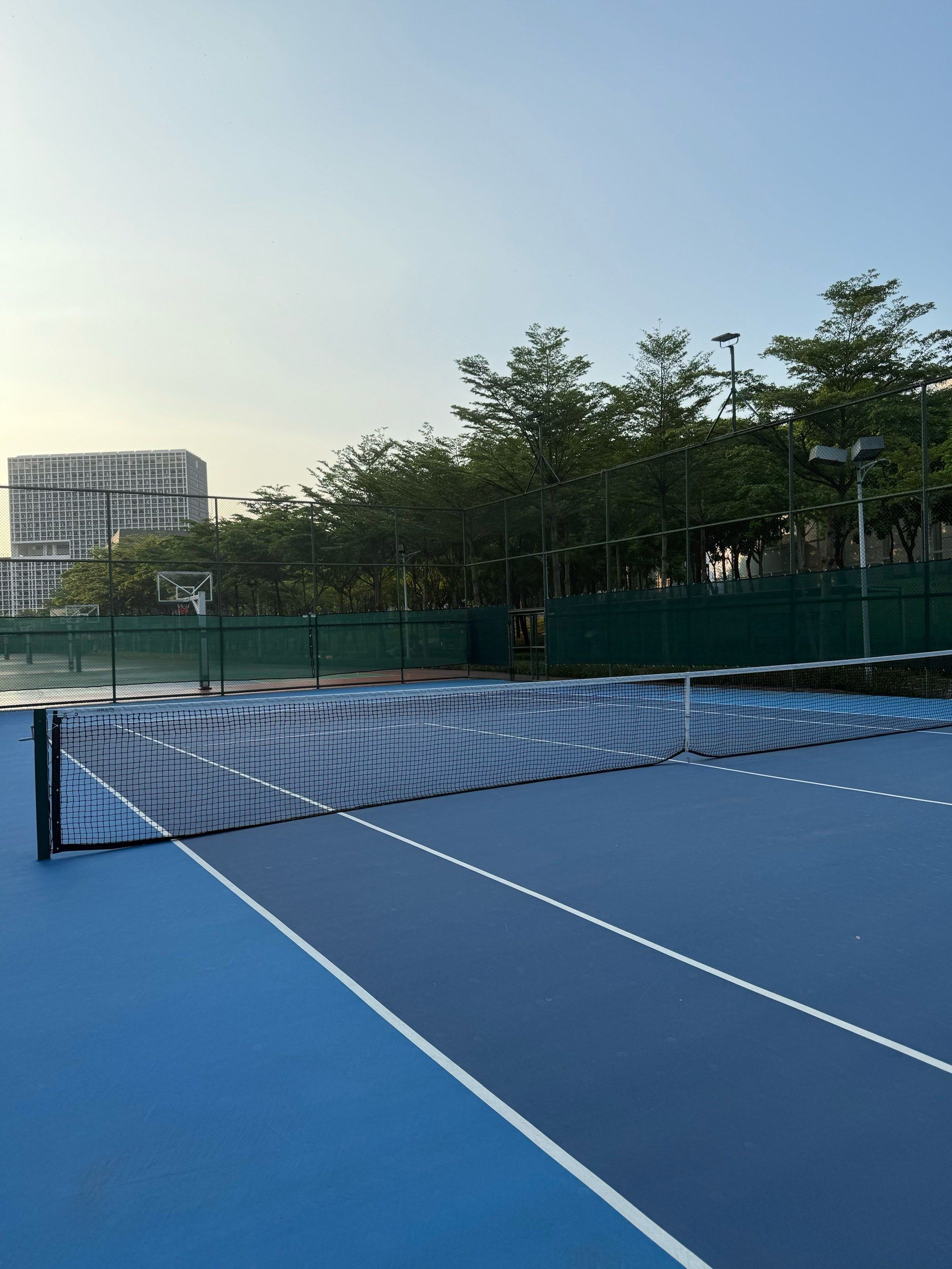 伊朗之间的 伊朗之间的