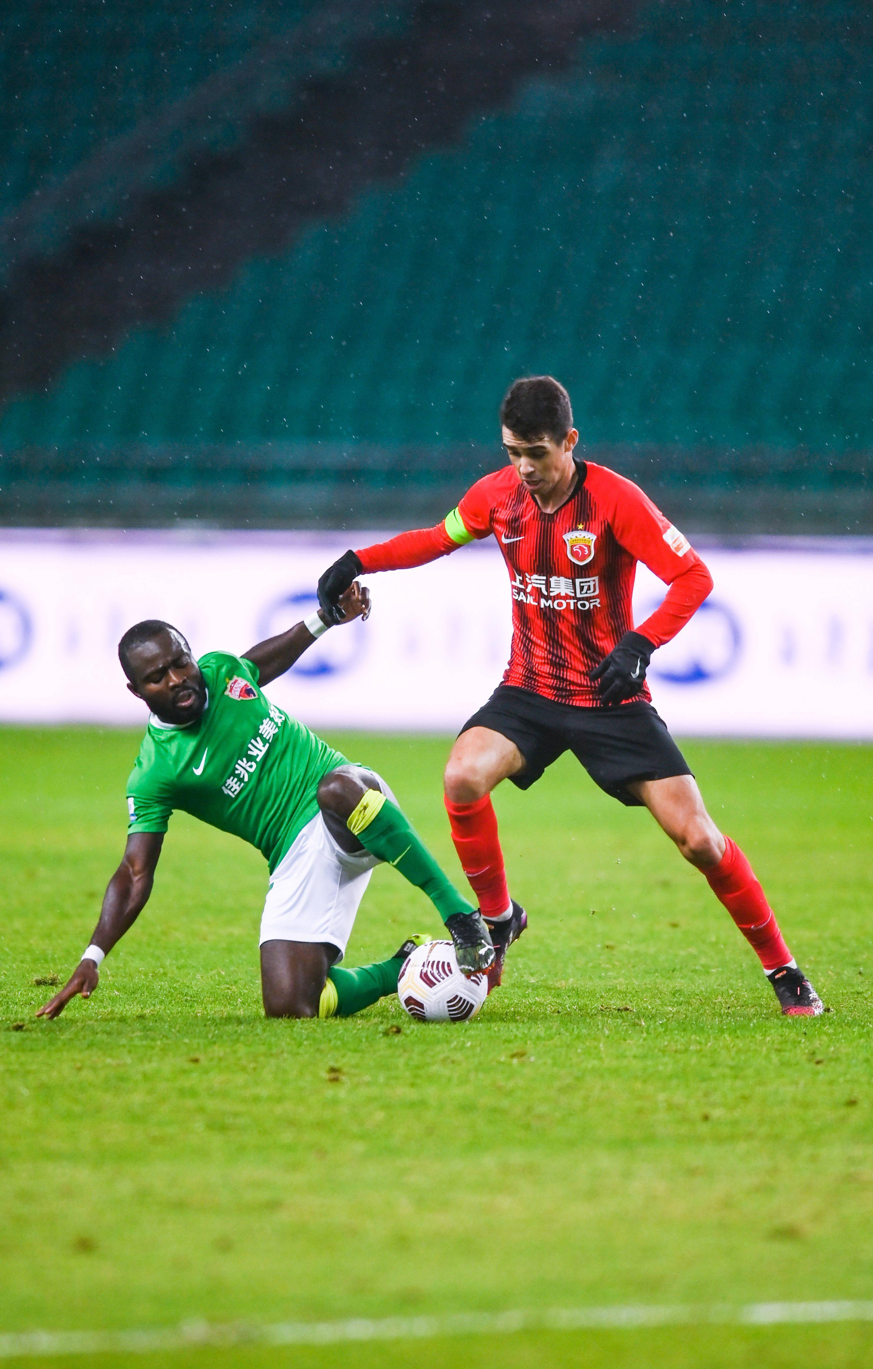 换帅难改颓势 长春亚泰再负津门虎 近7轮1平6败陷泥潭